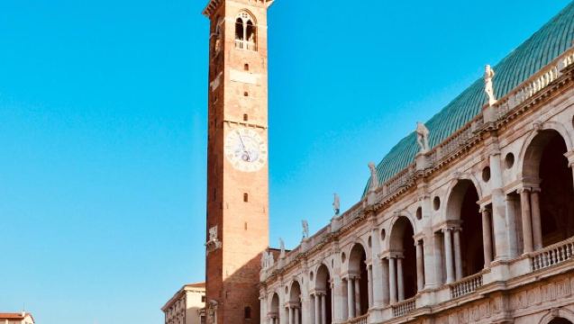 Pergi-balik Venice: Sewaan peribadi 10 jam ke Vicenza + Bandar Lama Bassano dengan pemandu berbahasa Cina [Tiket masuk tidak termasuk]