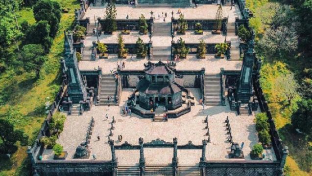 Однодневная экскурсия в императорский город Хью с отправлением из Дананга