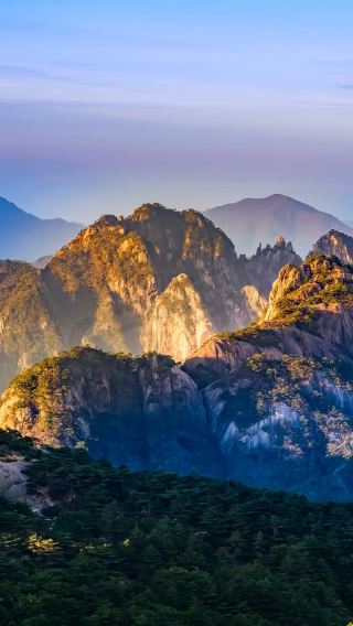Door-to-door pick-up and drop-off service | Huangshan day tour | English-speaking tour guide + optional private car round-trip transfer/shared car for individual travelers