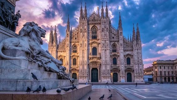 Milano Katedrali Keşif Turu (Profesyonel Çince Rehberlik + Özel Grup Turu + Gotik Mimari + Mermer Tapınak)