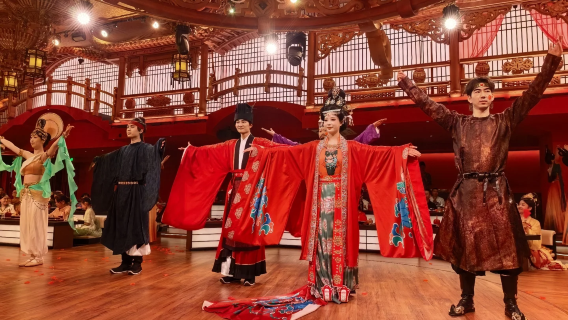 【福州御宴丨宮廷宴會沉浸式餐秀表演】美食體驗+妝造服飾攝影體驗可選