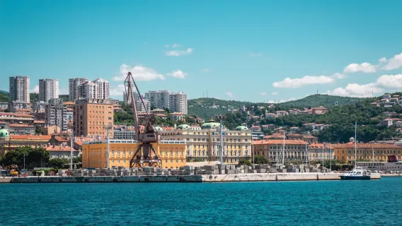 Passeio de Áudio pelos Destaques de Rijeka: Tesouros Arquitetônicos e Culturais