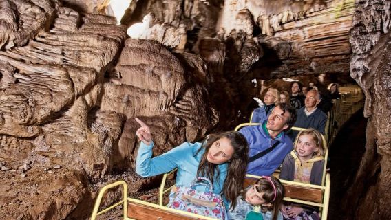 Postojna cave & Predjama castle half day – tickets included