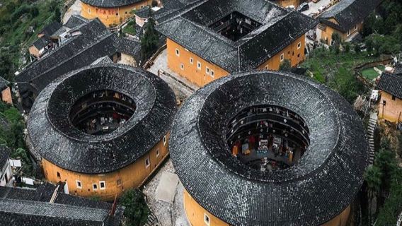 Нанкин: однодневный тур с посещением земляных домов Тяньлоукэн, Юйчанлоу и деревни Тай-Сун + экскурсия с гидом на английском, японском, корейском и кантонском языках