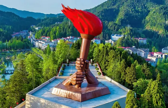 井岡山【黃洋界+造幣廠+大井+龍潭】一日遊【2-10人小團】