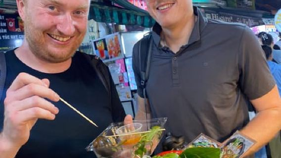 Ciudad Ho Chi Minh: Recorrido gastronómico a pie con 13 degustaciones