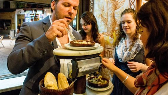 Madrid : visite à pied autour du vin et des tapas