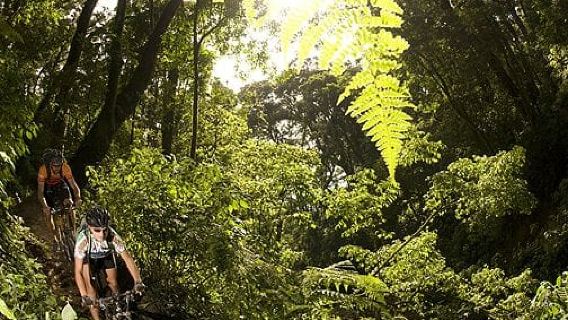 Antigua: Bersepeda Setengah Hari Ahli di Cielo Grande
