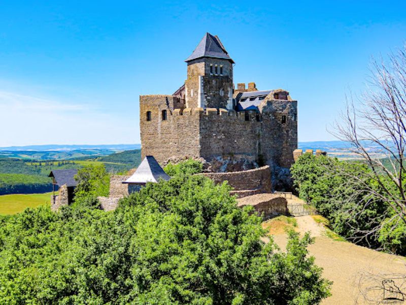 匈牙利布達佩斯+霍爾洛克+瓦茨-10小時包車周邊遊【可定制】