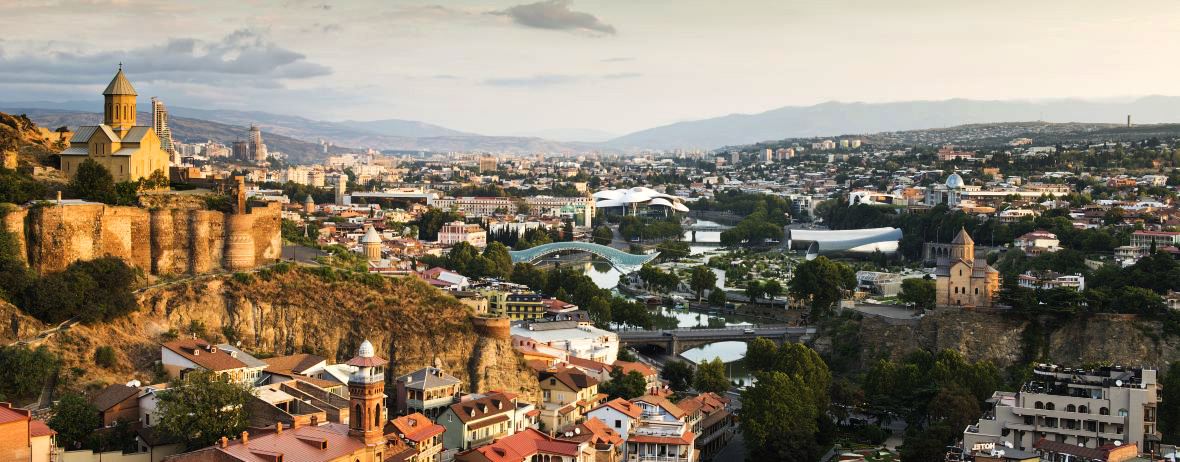 1-day private charter tour from Tbilisi to Mtskheta and Kazbegi (adjustable itinerary)