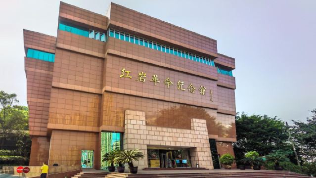 重慶紅巖革命紀念館+渣滓洞+重慶兩江遊包車一日遊