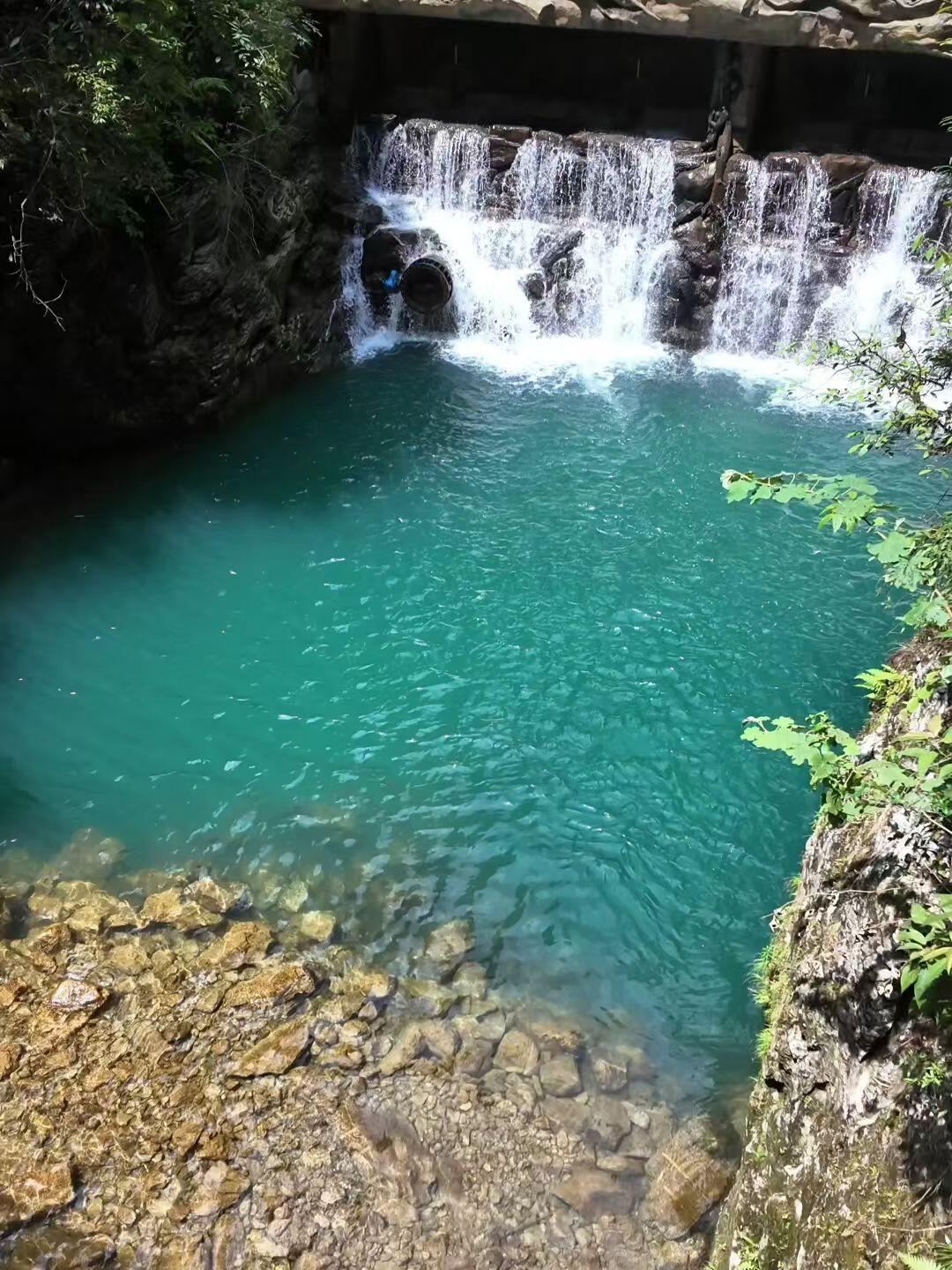 Tour di un giorno a Ping Shan Grand Canyon + Scala del Cielo Gangbu + Ponte Xundu con noleggio con conducente esclusivo, servizio disponibile in cinese e inglese