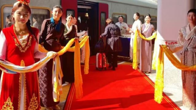 熊貓專列錦繡天府號|成都+新疆 穿越南疆北疆