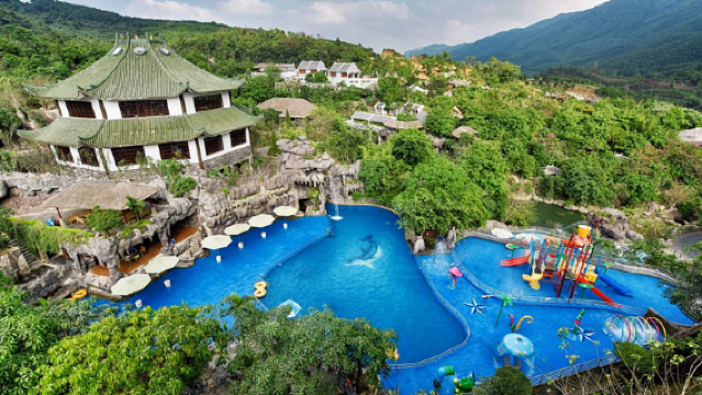 Входной билет в термальный парк Ньюлен Тай в Дананге + трансфер на автобусе туда и обратно