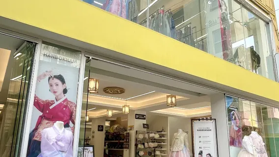 Hanbok Rental with Korean Hairstyling at Hanboknam