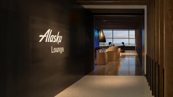 Lounge pass at Seattle-Tacoma International Airport in Washington state/SEA airport (flight waiting/rest/dining)