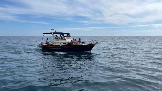 Amalfi Coast & Positano: Boat Tour with Snorkeling & Drinks