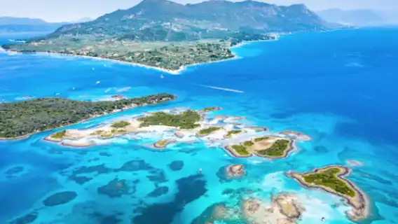 Eurail Greek Islands Pass [ตัวแทนอย่างเป็นทางการ/ไม่มีค่าธรรมเนียมการออกตั๋ว/เดินทางในกรีซ/สำรวจทัศนียภาพเกาะอันงดงามของซานโตรินี คอส และเกาะอื่นๆ]