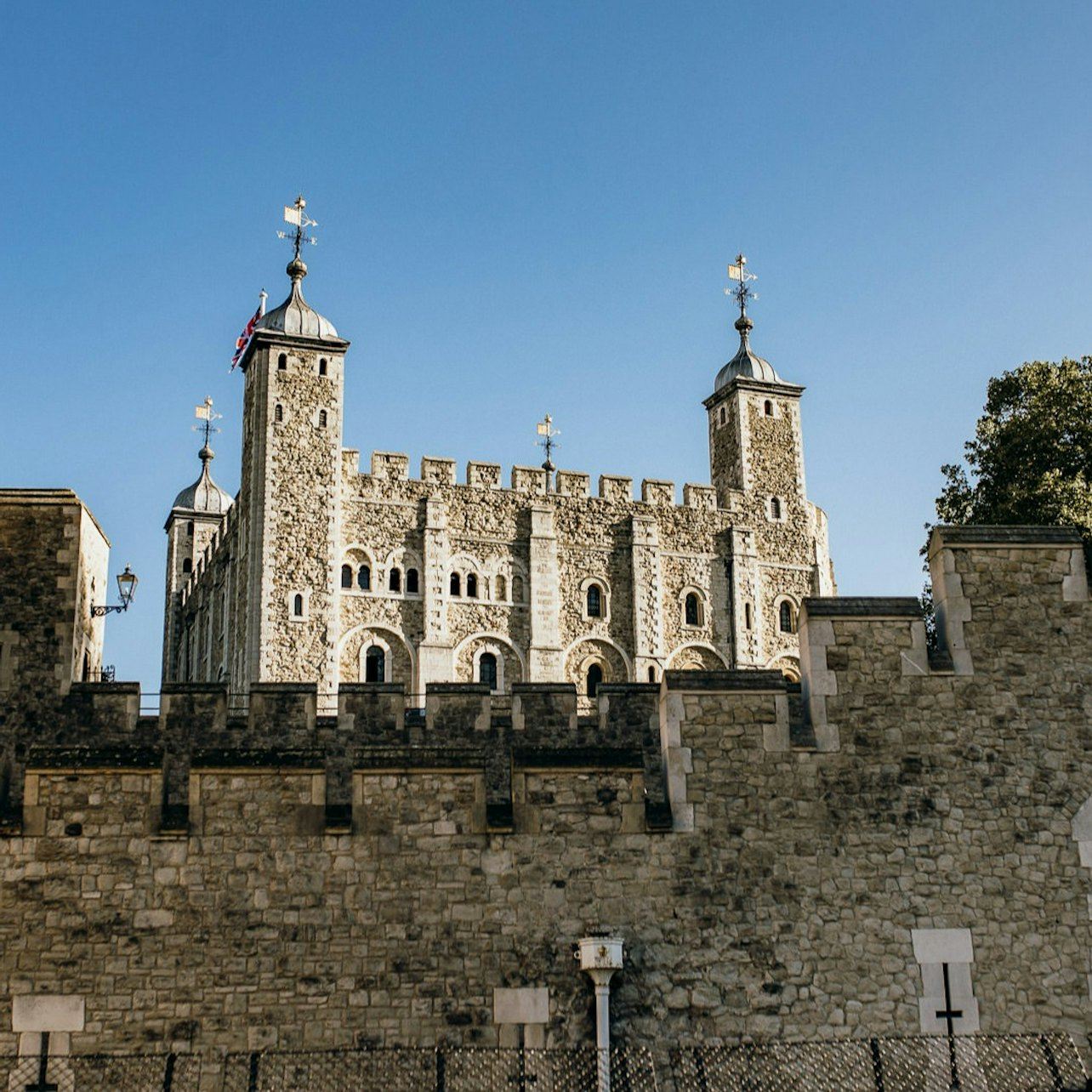 Torre di Londra: Tour Guidato + Gioielli della Corona + Crociera