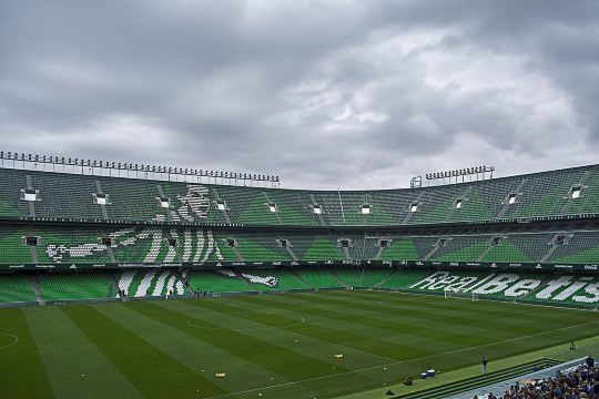 Estadio Benito Villamarín - Biglietto d'ingresso per la partita di Champions League del Real Betis (prezzo unico) - Esperienza immersiva nel fascino della Liga/ Biglietto elettronico