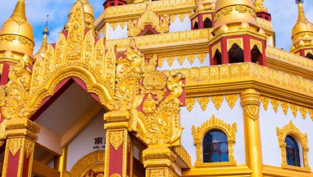 中國雲南騰衝+一寨兩國+姐告口岸+莫里熱帶雨林景區+勐煥金塔