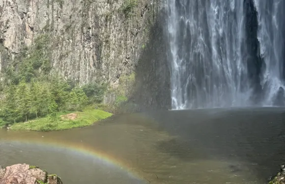 浙江温州百丈漈+五馬步行街+南戲博物館一日遊可中英文服務