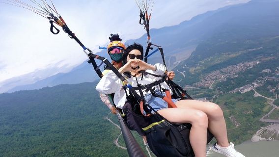 都江堰魚嘴滑翔傘俱樂部(都江堰店)滑翔傘飛行體驗【專業教練帶飛+贈送GoPro影片攝影】