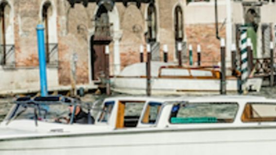 Venice: Water Taxi to Santa Lucia Station from Hotel