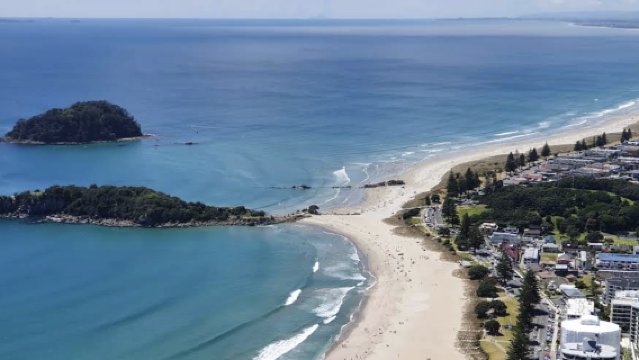 紐西蘭奧克蘭&羅托魯瓦+可定制遊【中文專車-愜意舒適】