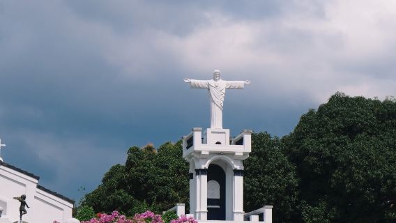 ทัวร์ 1 วันมะนิลา: ชายหาดเลย์อา + สวนดอกกุหลาบแม่พระแห่งความสงบสุข