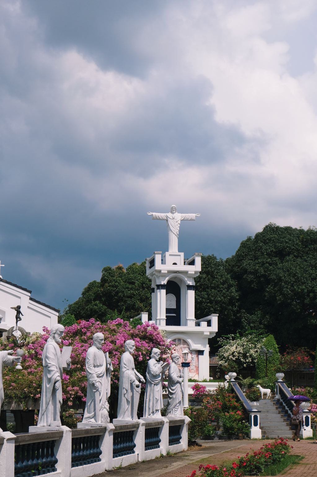 Manila day tour: Laiya Beach + Our Lady of the Most Holy Rosary Garden spiritual getaway