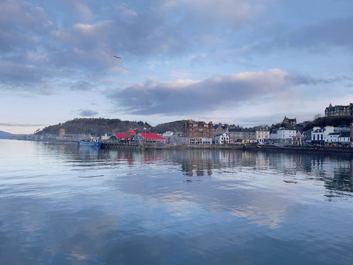 Glenfinnan Viaduct + Oban Town + Glen Coe + Loch Lomond Day Tour
