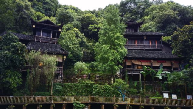 Однодневный тур в Чжанцзяцзе: аренда автомобиля + входные билеты | Шияньпин + этнографический парк Туцзя (погружение в тысячелетнюю культуру Туцзя, интерактивный этнографический опыт)