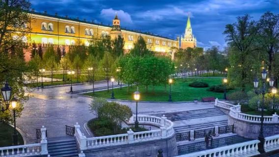Lawatan sehari sewaan peribadi Moscow: Dataran Merah + Muzium Sejarah + Taman Alexander + Teater Bolshoi