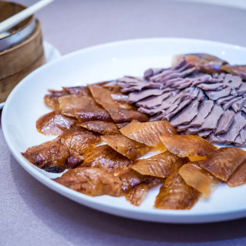 台北 逸香樓 北京ダック1羽を5品の料理で味わえる本格北京料理のフル
