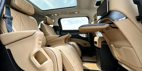 高端MPV 上門接載 | 陽朔桂林灕江景區興坪20元背景 | 遇龍河