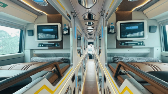Dang Nang VIP Cabin Bus From Hanoi-HK Open Tour