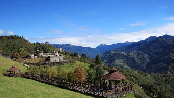 Taiwan sightseeing bus (led by the Tourism Bureau) - Cingjing + Hehuanshan National Forest Recreation Area [shared transfer, minimum 2 passengers]