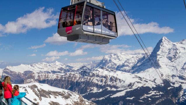 Cable Car Roundtrip to Schilthorn