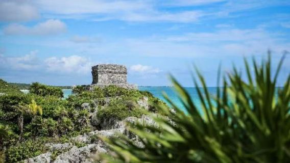 ทัวร์ 1 วัน สถานที่โบราณตูลูมและหาดคาร์เมนจากกังกุน (ทัวร์ภาษาอังกฤษ)
