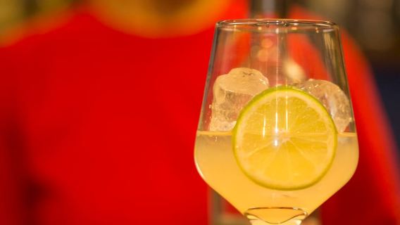 Descubre los secretos del pisco: un recorrido práctico en Cusco