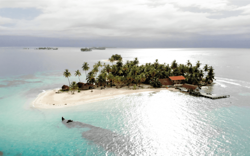 Desde la Ciudad de Panamá: Snorkel en el barco hundido de San Blas y día de playa