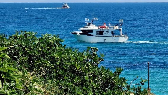 Mini-Bootstour an der Küste von Monopoli