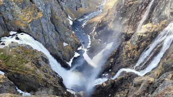 Eidfjord: Vøringsfossen Waterfall Roundtrip Transfer 2B