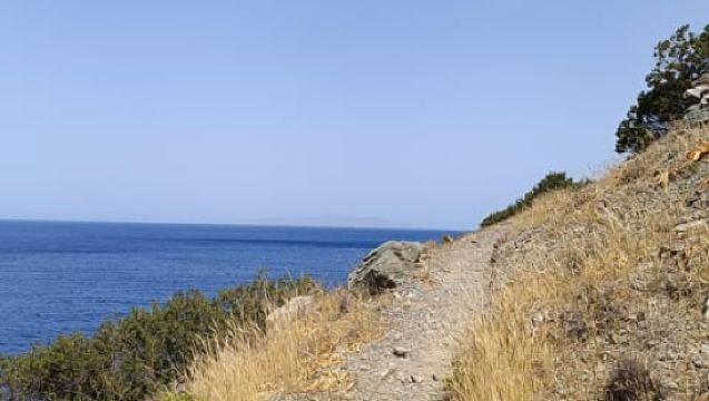 Syros: Hike the West Beaches