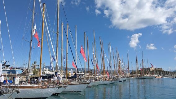 Antibes: tour a piedi di 2 ore nel centro storico
