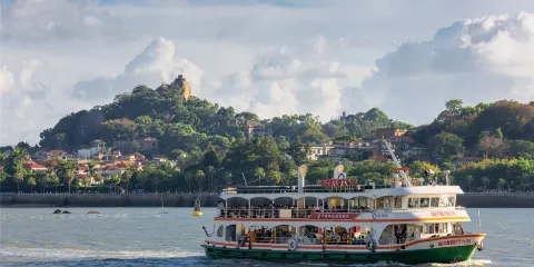 廈門鼓浪嶼深度遊+萬國建築人文解說之旅 (小團私享可2人起訂&專業導遊陪同 & 來回船票 & 酒店到碼頭車費)
