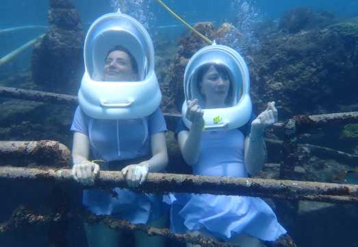 IndonesiaBaliDiscover divingscuba diving2 Hours [Sea walk and Parasailing in Nusa Dua]