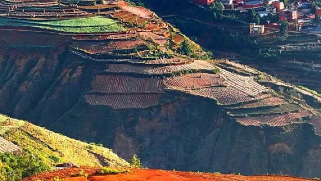 Pergi-balik dari Kunming ke Tanah Merah Dongchuan|Pemandangan Indah Tanah Merah|Lembah Senja Merah|Nota muzik