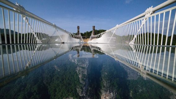 [Desafío Extremo] Excursión de un día a Zhangjiajie: Gran Cañón + Puente de Cristal - Emoción y aventura en el parque del cañón